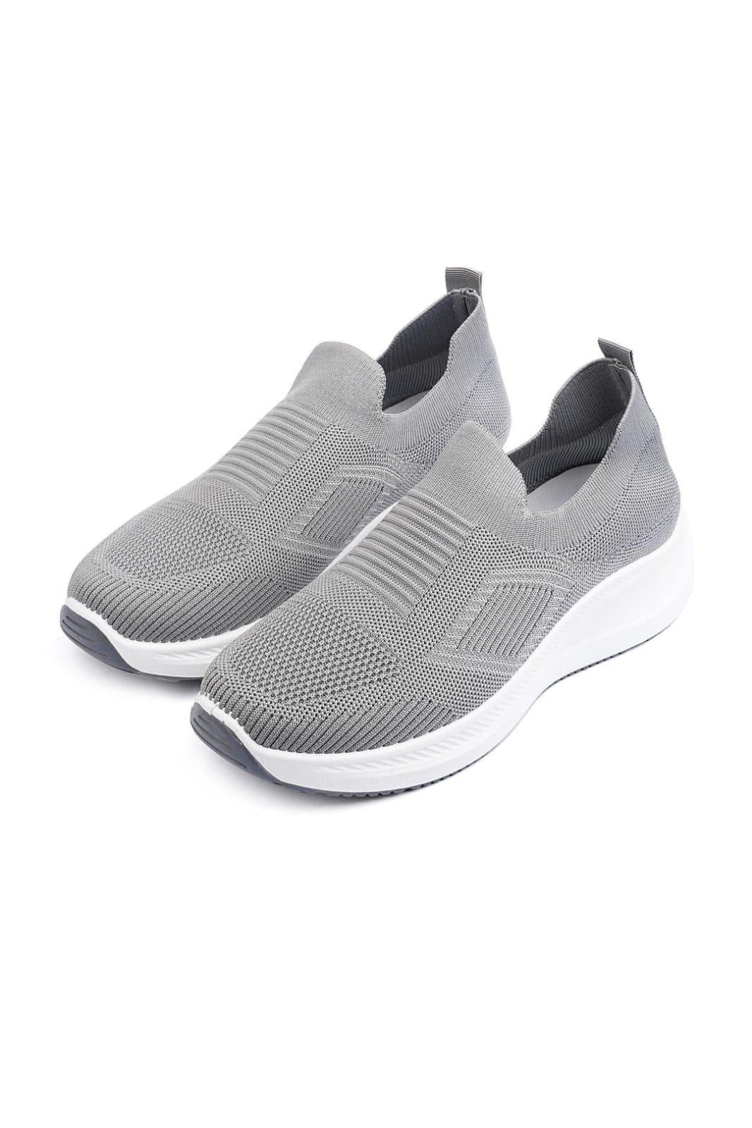 8517 _Sketcher Gray