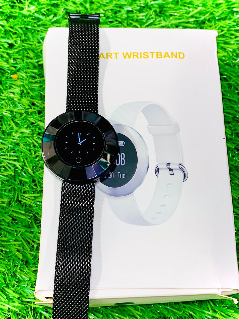 Ladies Smart Watch with Mesh Strap (Black)